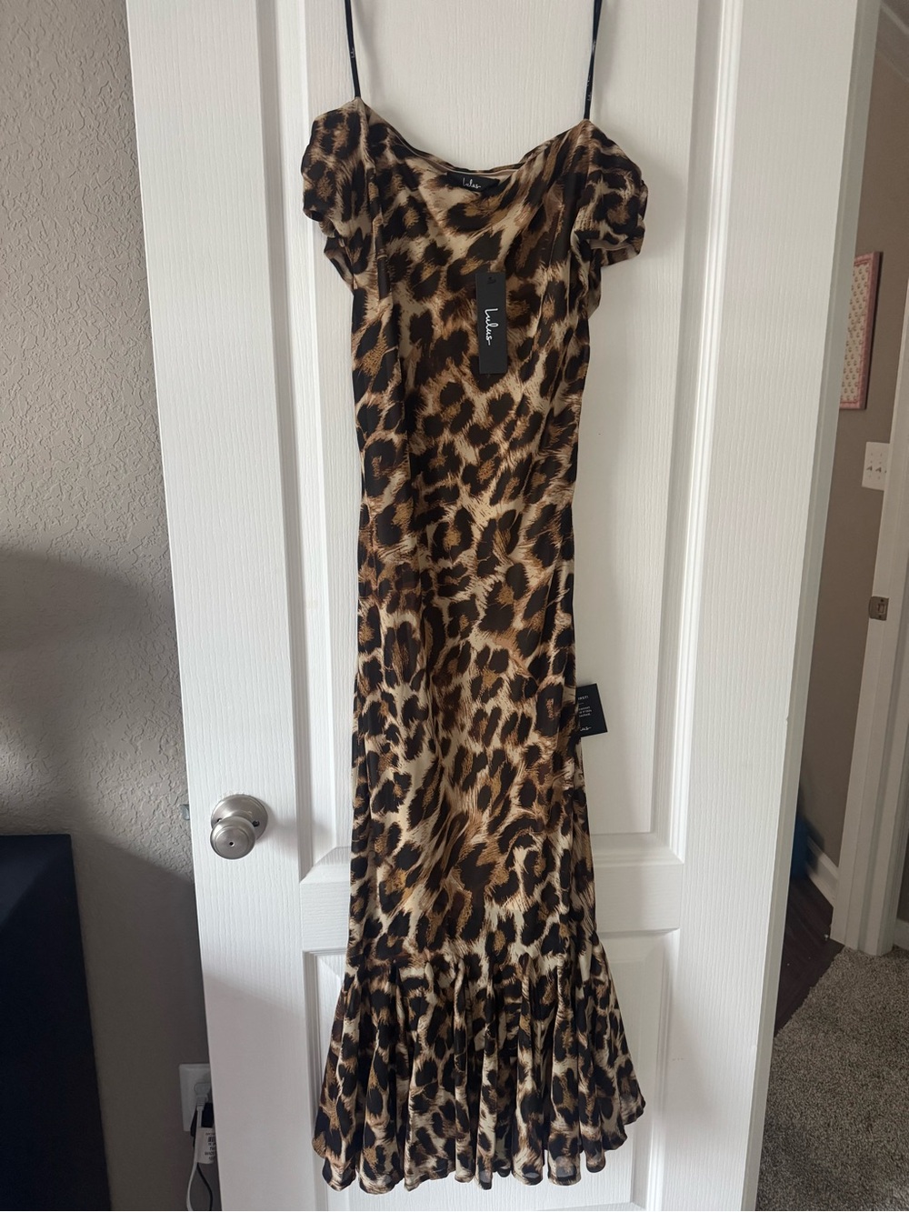 NWT Lulus Leopard Dress- Medium